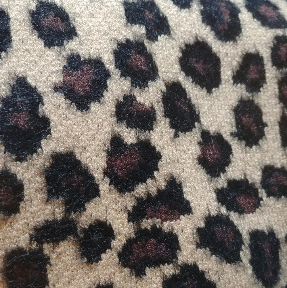 2 piece set Leopard Hat and Leopard Print Scarf Set with Poof, OS  NEW